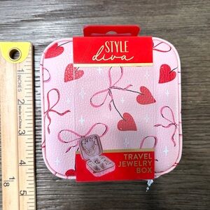 Style Diva Pink Travel Jewelry Box